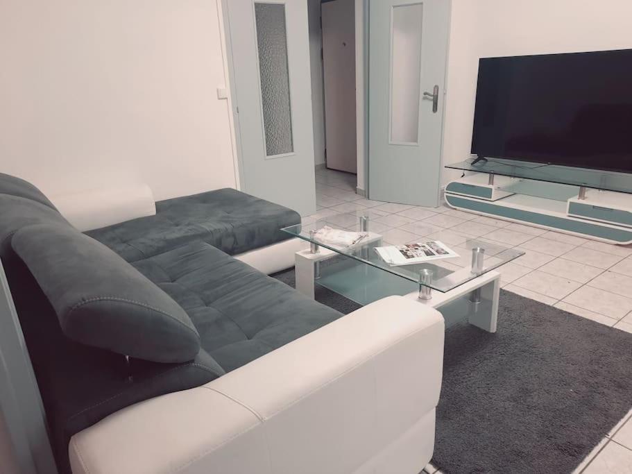 3 Pieces Apartamento